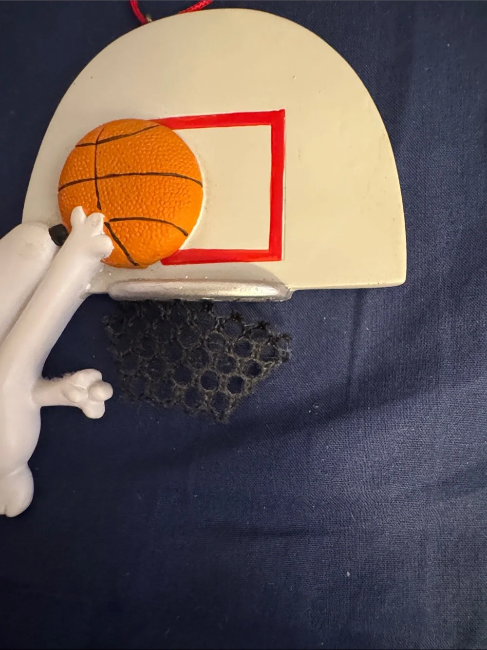 Peanuts Snoopy Basketball Ornament